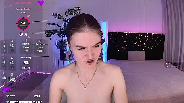 Ann_Wood Adlı Modelin Canlı XXX Sohbeti