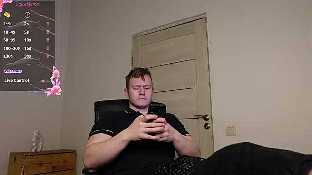 Czat XXX na żywo – Richard_Dullas