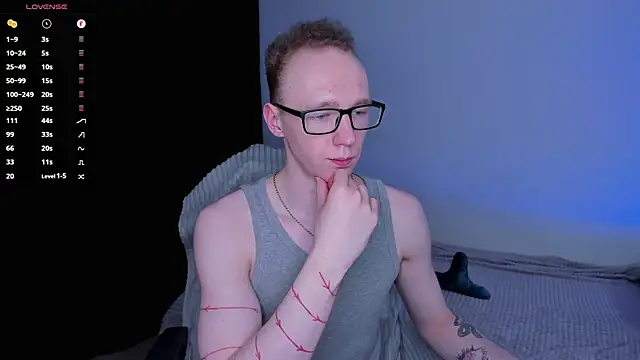 XXX chat uživo modela Alex_silent