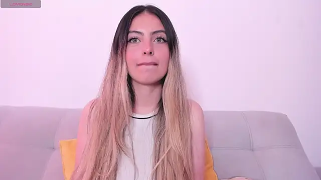 Fernanda_aaaaのライブXXXチャット