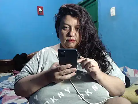Lauren_baby Chat XXX in diretta