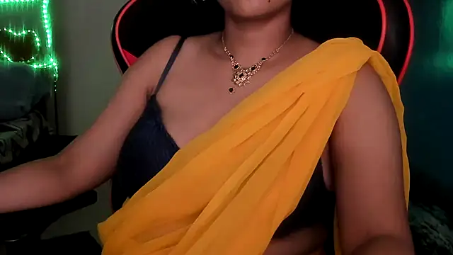 Indian_tickly live XXX chat