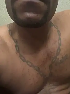 Show modela SexxyreddMale na web-kameri