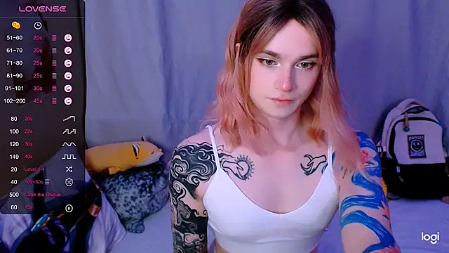 Chat +18 de Alice_Hells ao vivo