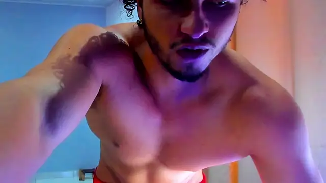 Kris_Khalifa69 Chat XXX in diretta
