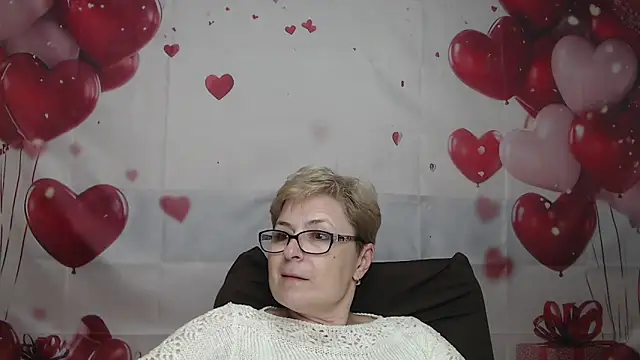 EmiliaGree Live XXX Chat