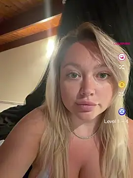 misstitmouseofficial's Live XXX Chat