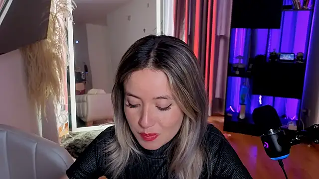 Nicky_sexfire 现场XXX聊天