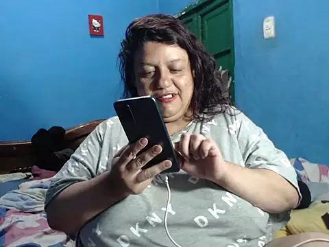 Lauren_baby Chat XXX in diretta