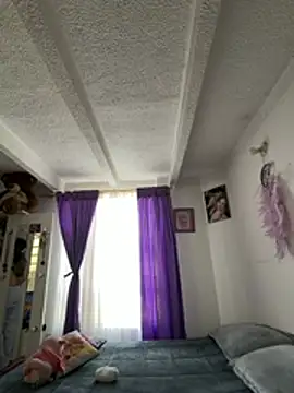 Niky_777 Adlı Modelin Canlı XXX Sohbeti