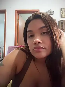 Latina_kiara's Live XXX Chat
