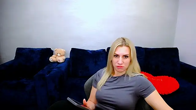 Polina-Ray Adlı Modelin Web Kamerası Şovu