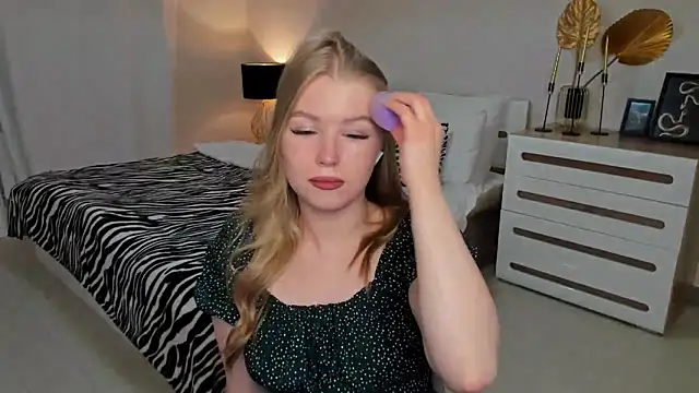shy__lady: απευθείας συνομιλία ΧΧΧ