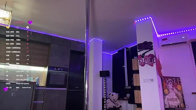 Chatroom XXX en direct de EIeniVanwart