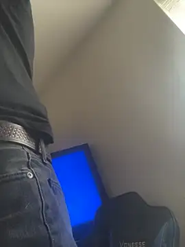 gaimov3r2024's Webcam Show