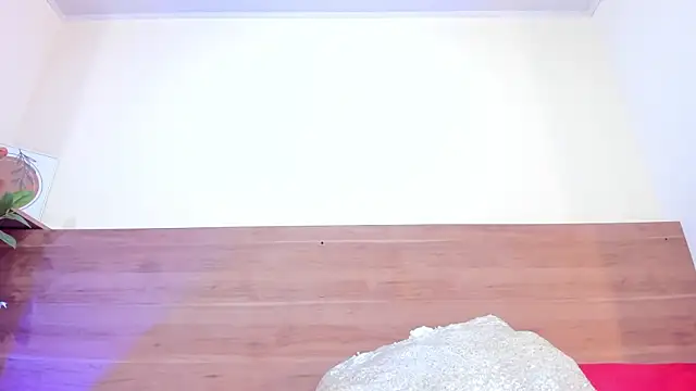 Онлайн чат XXX thamiina_