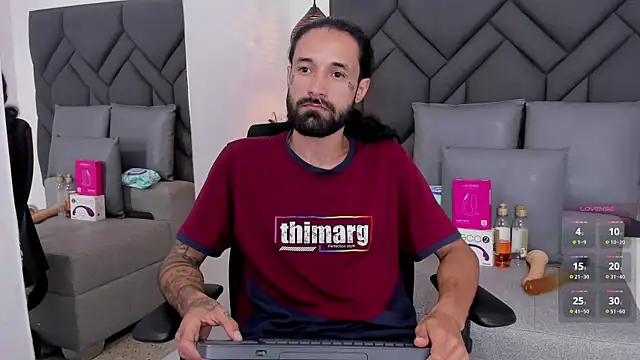 Show de Hisoka_011 na webcam