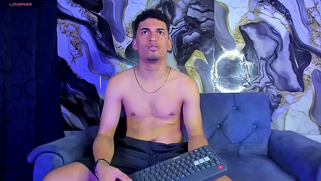 Ares_DAMM élő XXX-chatje