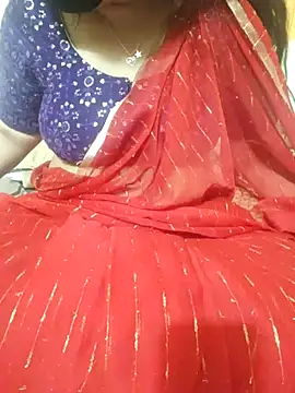 Sravvi499's Live XXX Chat