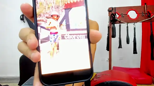 Chat +18 de friends_lust_latin ao vivo