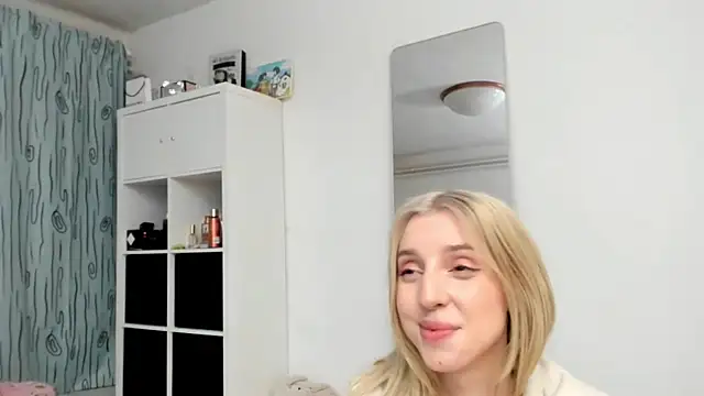 KenzieDawton Show Webcam