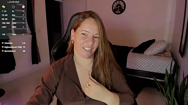 tamy_shine87 Adlı Modelin Canlı XXX Sohbeti