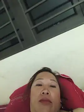 XXX chat uživo modela Jooj-
