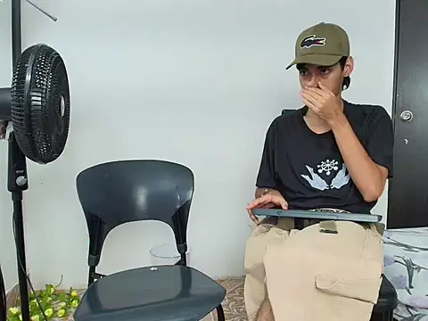 Chat XXX en directo de EdwinBoys