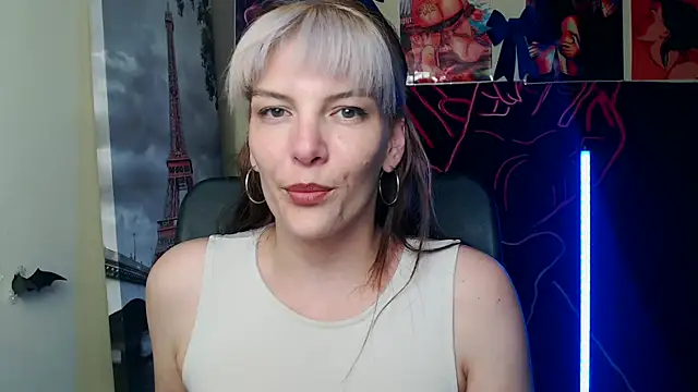Chat +18 de VanessaRey_ ao vivo