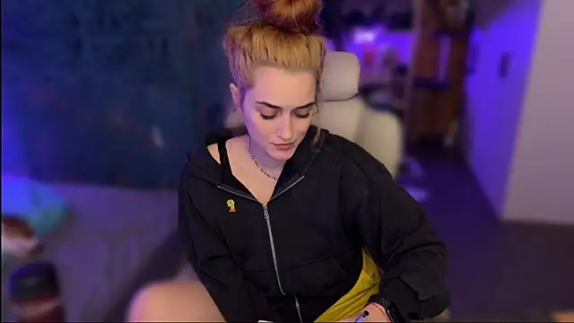 _dota2_ Chat XXX in diretta