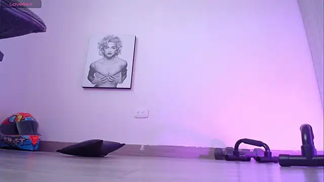 Czat XXX na żywo – Millie_bobby