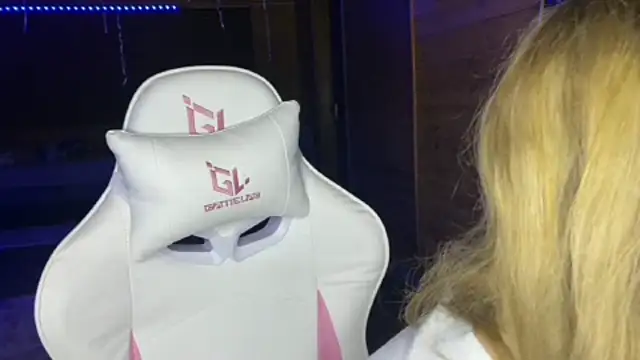 FrederickaHoppel – Live XXX-chat