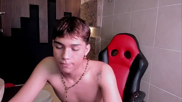 Show modela Andres_Landers na web-kameri