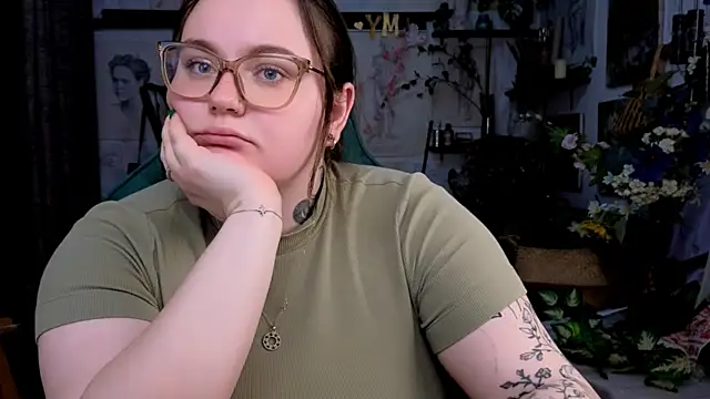 CatherineClaire's Live XXX Chat