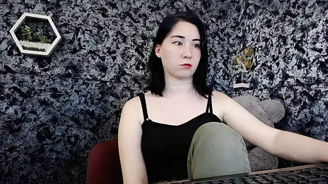 Moon_foxy_ Chat XXX live