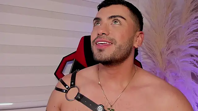 Alexander_Diazz Show Webcam