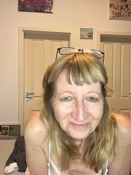 Chatroom XXX en direct de MatureKim
