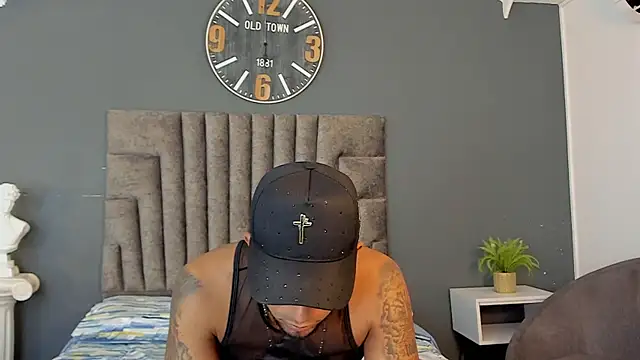 Robin_Rief Chat XXX in diretta