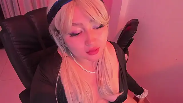 Sweet_lenna Show in webcam