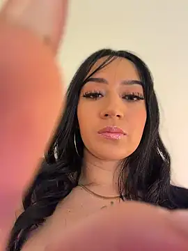 دردشة EmmyEvans1 الجنسية المباشرة