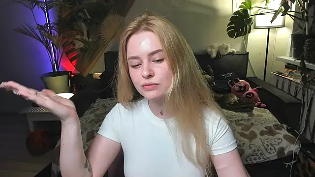 Alexa_Pirs 即時 XXX 聊天