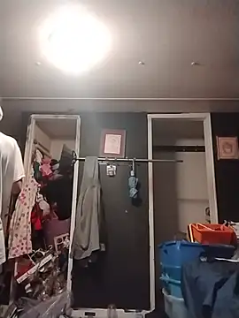 spooky425hd Show in webcam