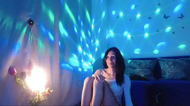 ElysaSun's Live XXX Chat