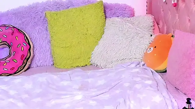 LillyCandy Adlı Modelin Canlı XXX Sohbeti