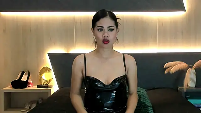 LorenaVarga's Live XXX Chat