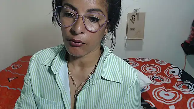 Chatroom XXX en direct de kateleyagrey