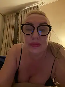 Chat +18 de OliviaDancequeen ao vivo