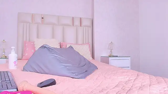alanarose18のライブXXXチャット