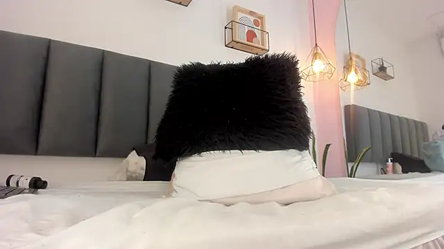 sam_doll_ élő XXX-chatje