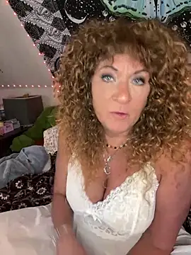 SuzyCatzz's Live XXX Chat